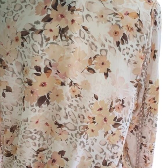 DAYTRIP Neutral Figure Flattering Floral Long Sleeve Top Size Medium - Picture 5 of 8